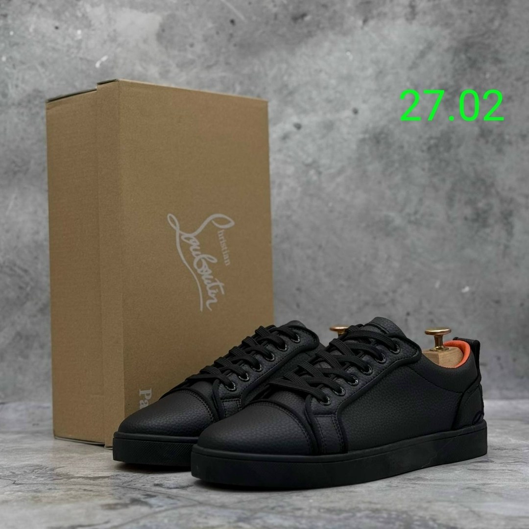 черные мужские кожаные кроссовки louis junior christian louboutin,кожаные кеды louis junior christian louboutin,кроссовки christian louboutin louis junior flat low black,кроссовки christian louboutin,