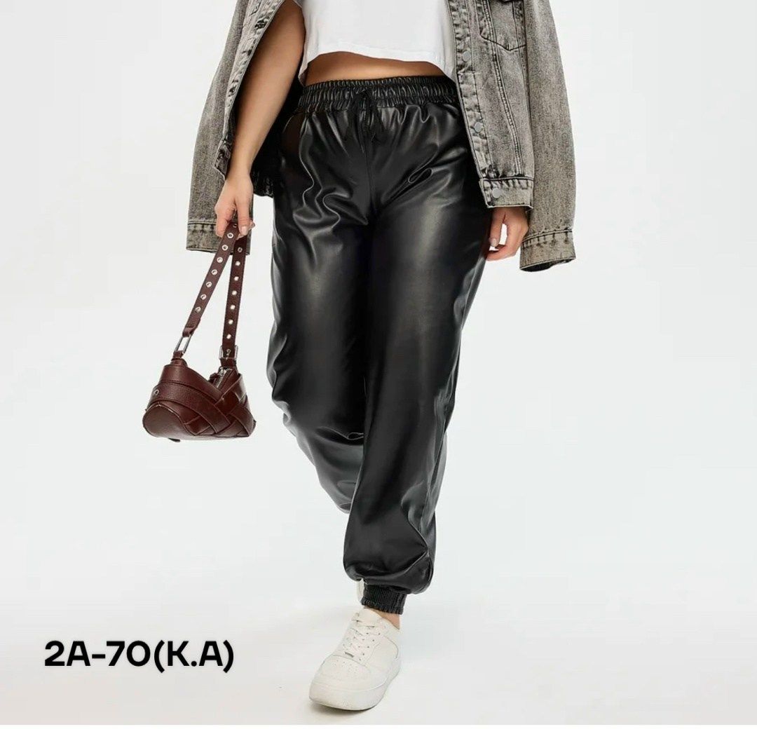 штаны кожаные,джоггеры из экокожи женские,брюки кожаные,брюки из экокожи,брюки из экокожи спортивные на резинке moliza 60682942