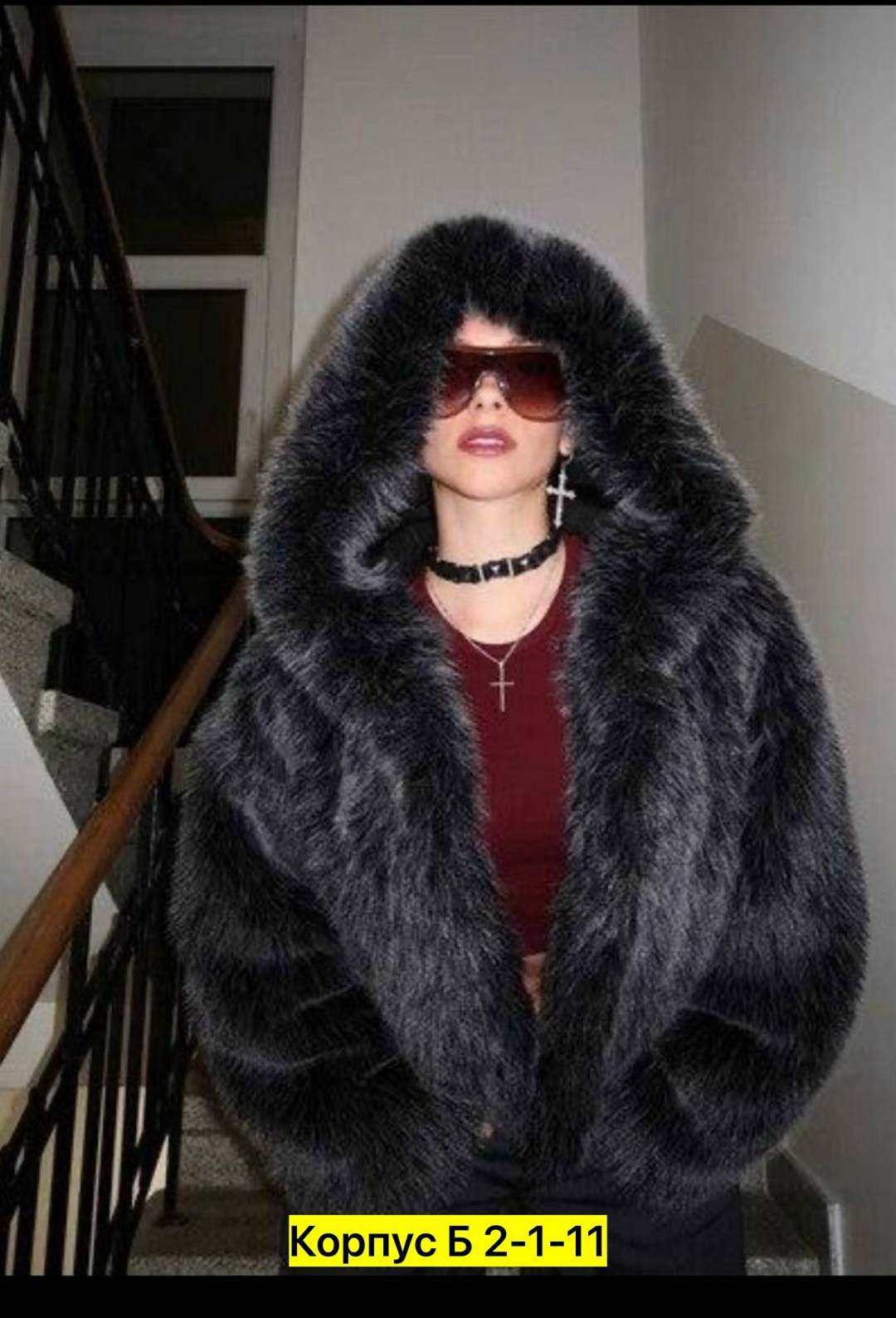 женская шуба с капюшоном из натурального меха чернобурки,пальто шуба,шуба из чернобурой лисы,fur coat,меховое пальто