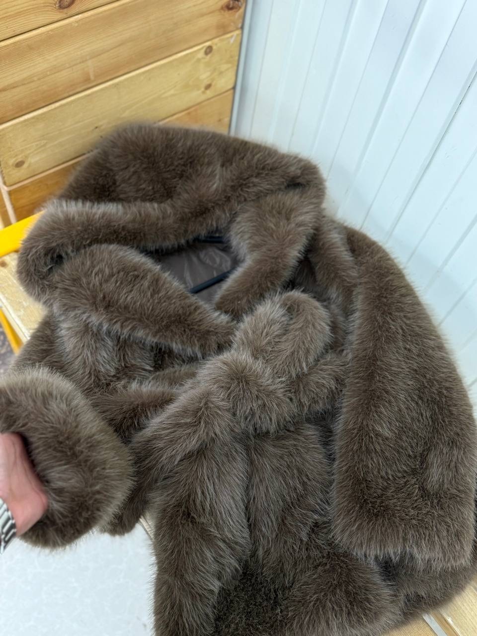 женская шуба,шуба,пальто из искусственного меха,женское короткое пальто из кроличьего меха,шуба из искусственного меха с поясом