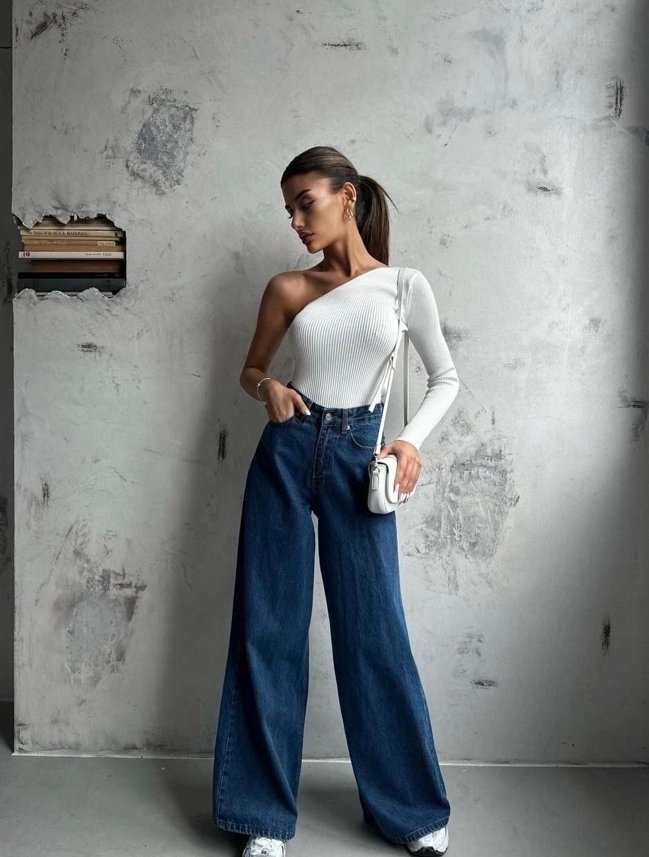 стильные джинсы,джинсы трубы,женские джинсы,джинсы женские клеш,джинсы брюки