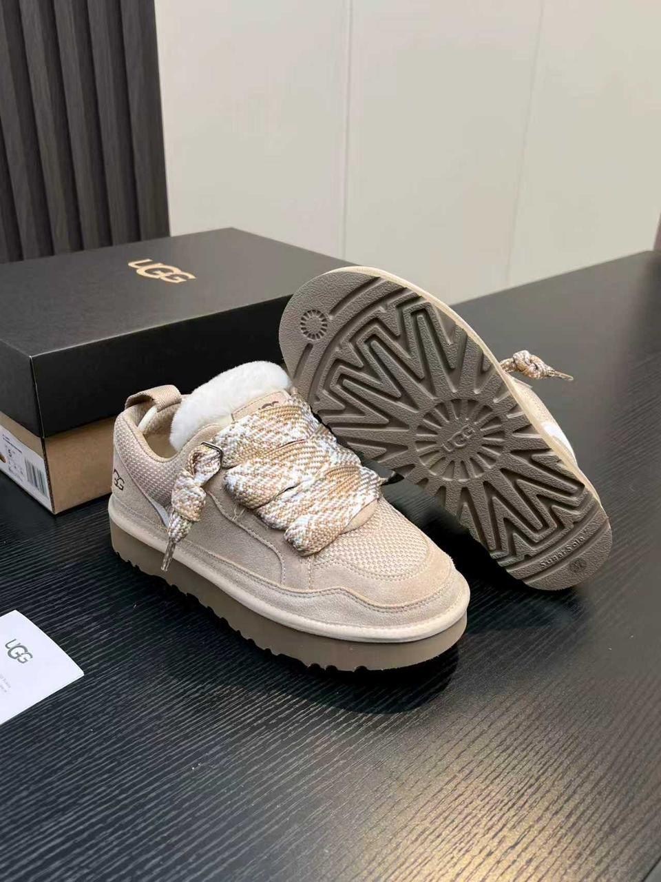 ,кроссовки ugg, женская,женские кроссовки,кроссовки замшевые