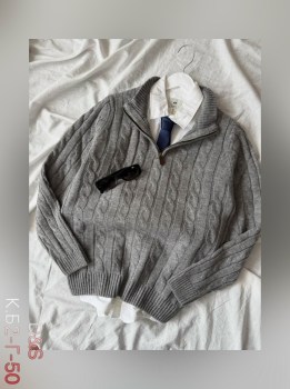 Свитер