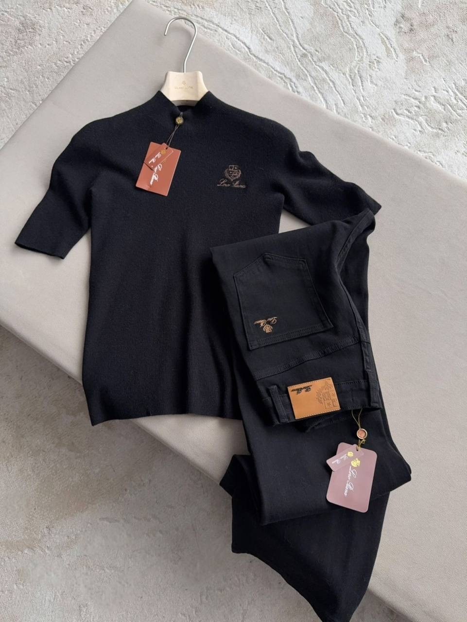 женская водолазка,джемпер черный,водолазка elisabetta franchi черный,футболки женская,черный женский джемпер