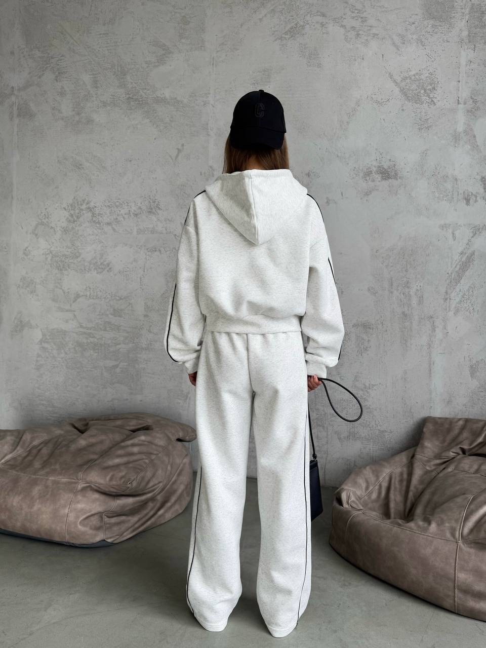 стильные костюмы,спортивные костюмы женские,спортивные костюм,костюм белый,женские костюмы