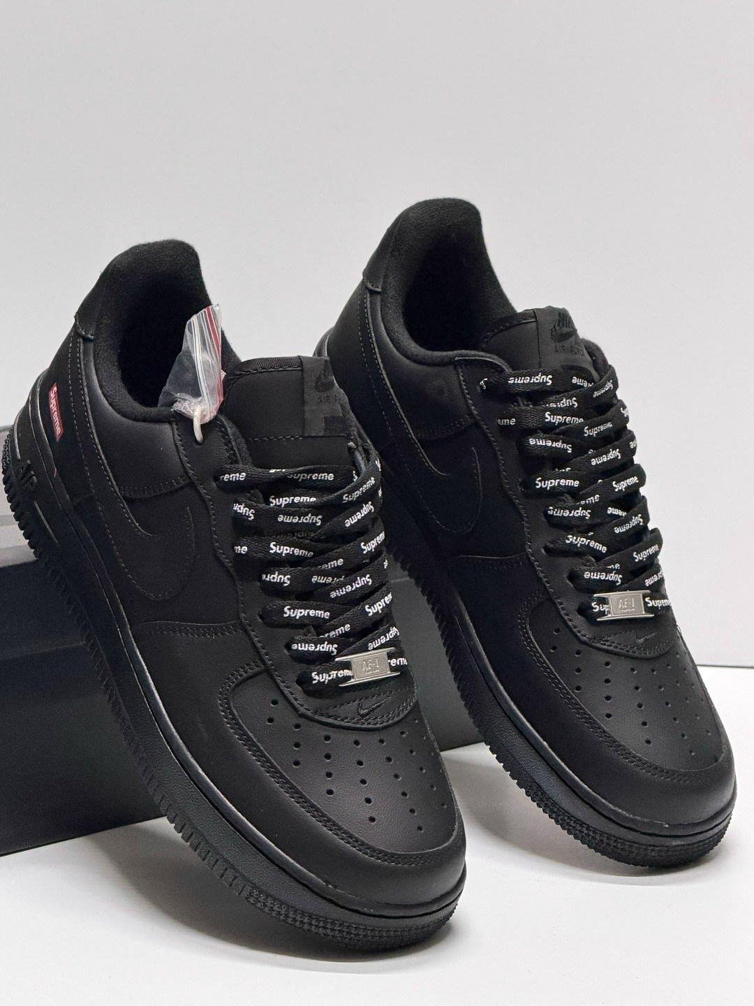 nike air force 1 low supreme black,кросcовки nike air force 1,кроссовки nike air force 1 supreme,nike air force 1 supreme,nike air force 1 low