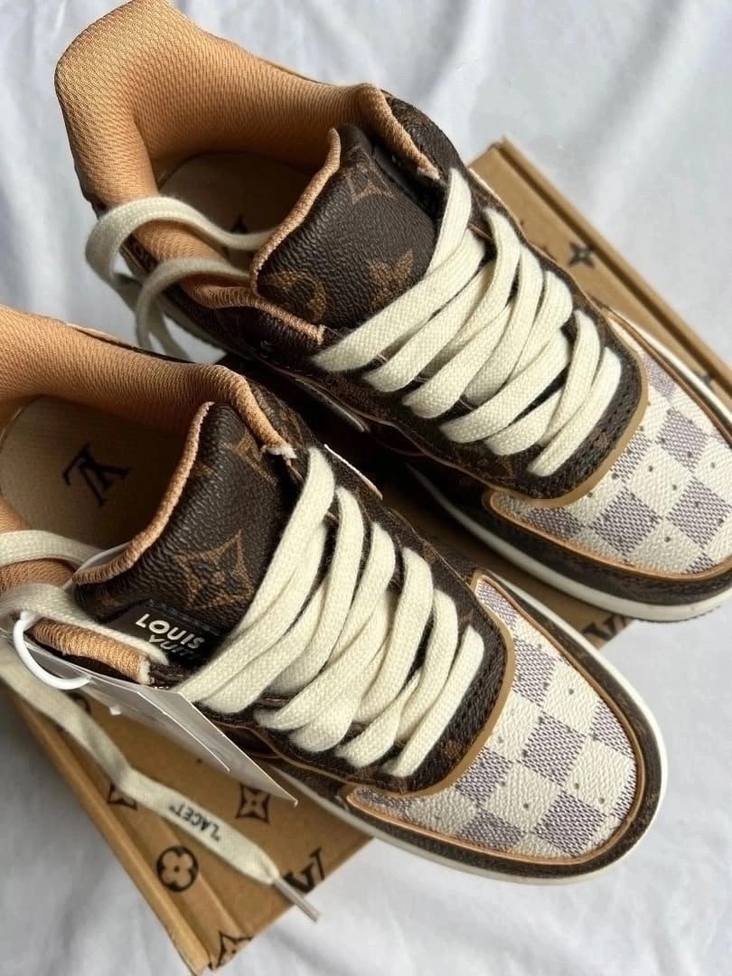 кроссовки луи витон найк,кроссовки louis vuitton,кроссовки nike air force louis vuitton,louis vuitton x air force 1 low trainer brown monogram sneakers,nike air force 1 x louis vuitton