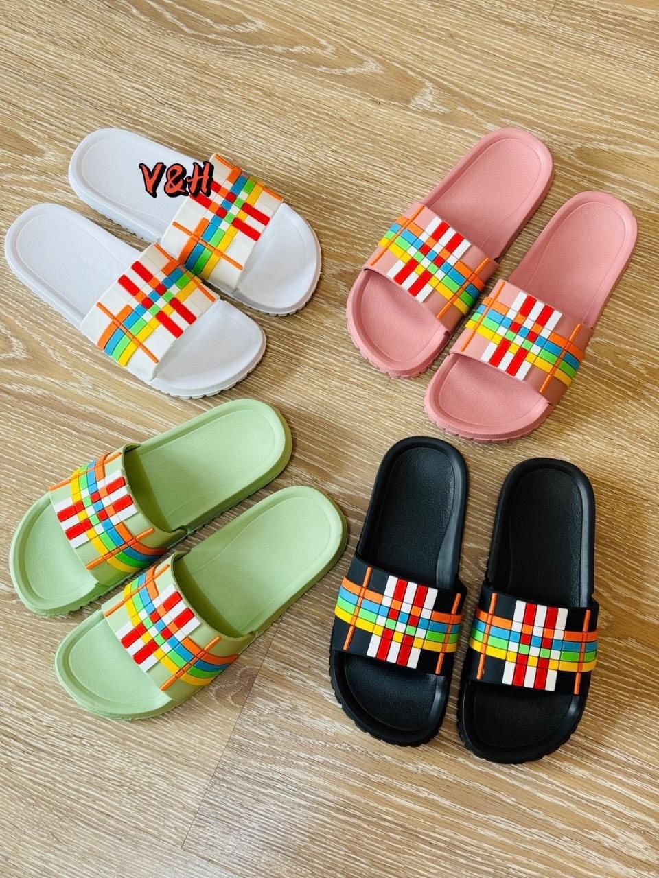 женские шлепанцы,, пляжная,летние шлепанцы,сланцы женские