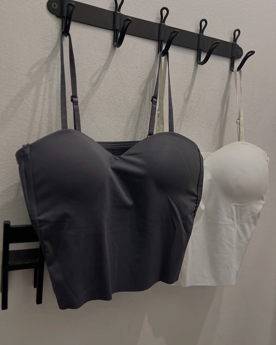 женский топ на бретельках с чашками,itoolin ледяной шелк женские майки-спагетти с бюстгальтером,топы на бретелях,топ нижнее белье,женский топ на бретельках