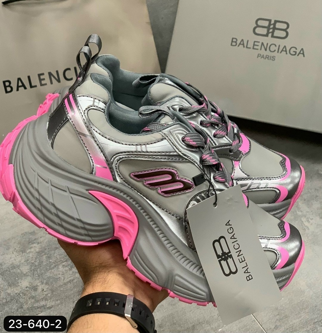 кроссовки женские balenciaga,кроссовки balenciaga,кроссовки баленсиага мужские с большой подошвой,баленсиага кроссовки,черные кроссовки 2026 баленсиага