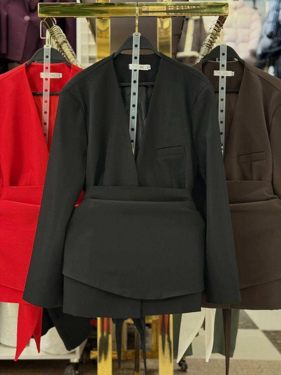 женский костюм,жакет,,жакет белого цвета,женский пиджак