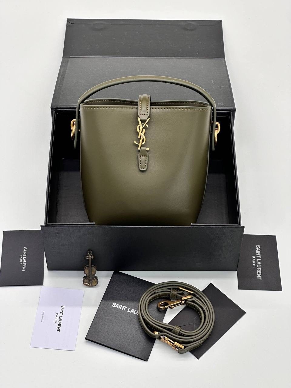 сумка,yves saint laurent сумка,кожаная оливковая сумка yves saint laurent le 37 small,женская сумка yves saint laurent,сумка модная