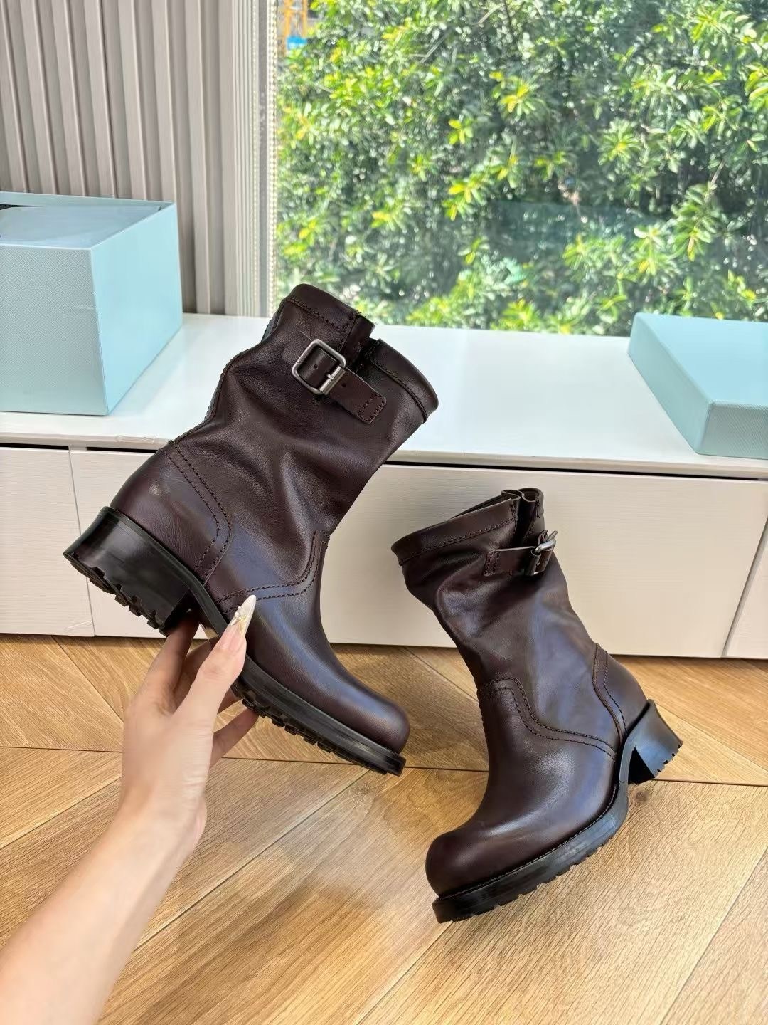 ,женские сапоги,короткие сапоги,женские кожаные сапоги,кожаные сапоги