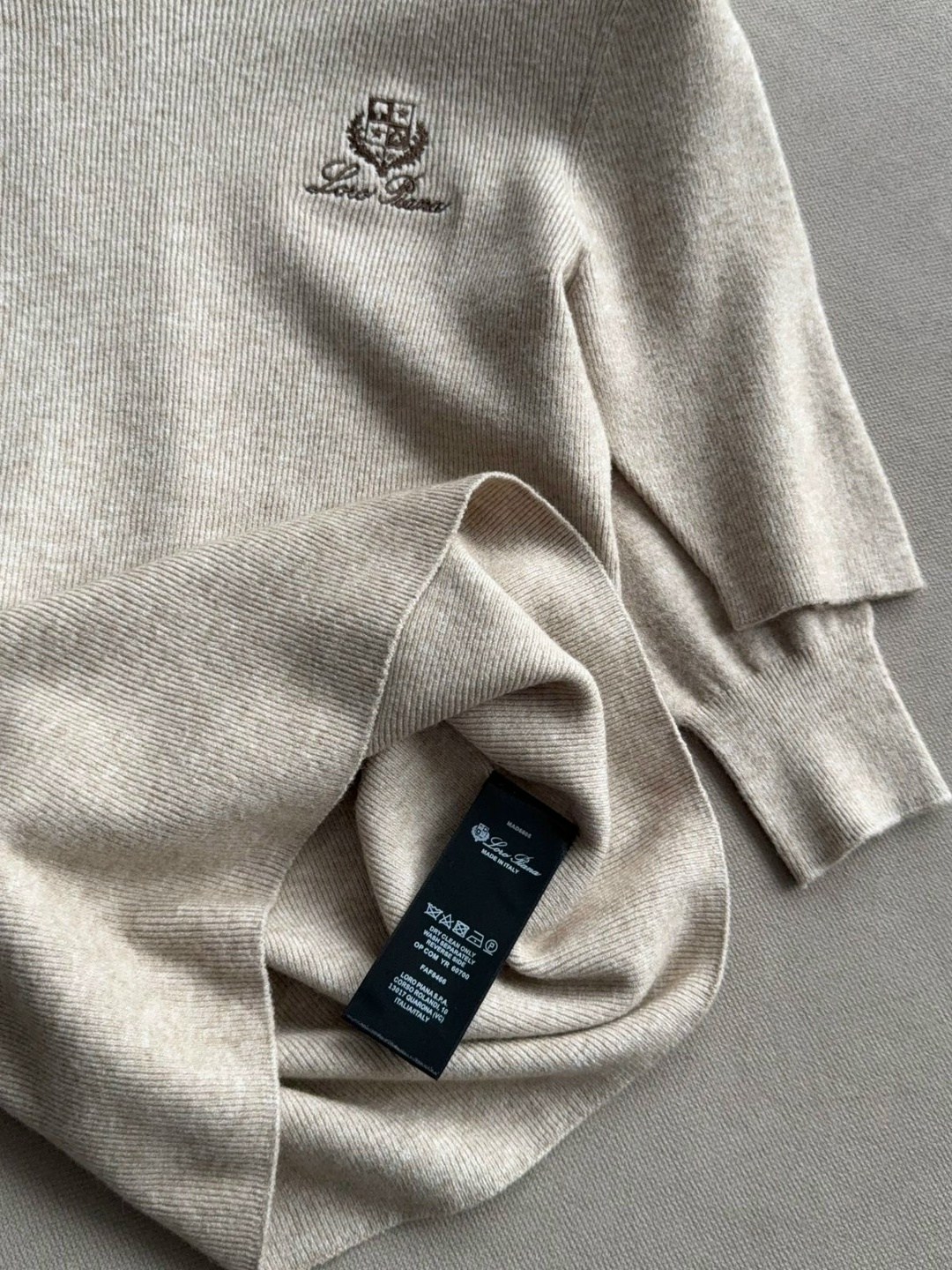 мода стиль,,женская кофта,водолазка с логотипом celine cool casual wear