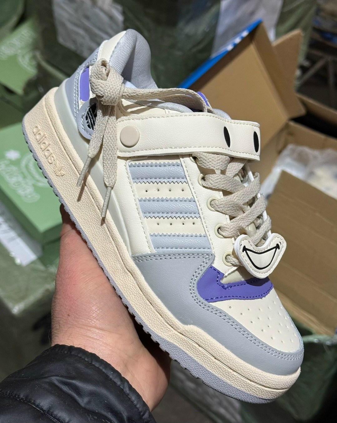 кроссовки adidas,кроссовки адидас bad bunny,кроссовки адидас,кроссовки bad bunny x adidas forum buckle low,adidas forum low bad bunny коричневые