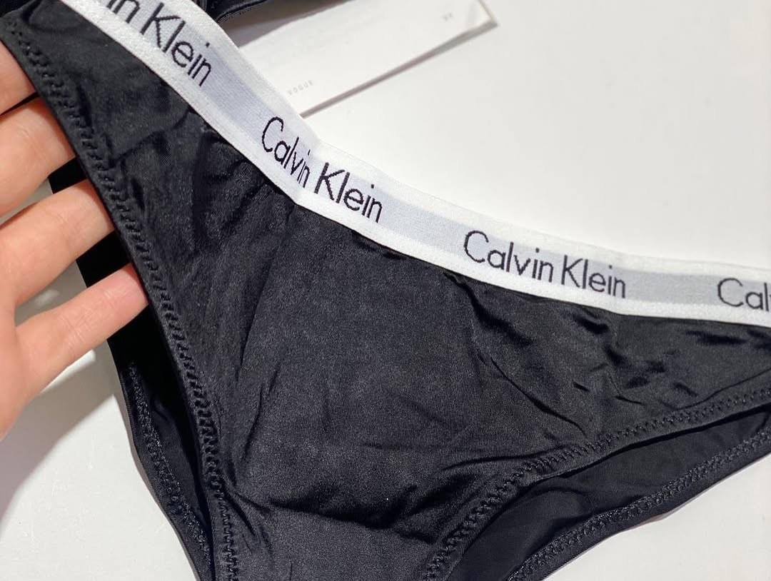 комплект женского нижнего белья,комплект нижнего белья,комплекты белье,женские комплекты белья,комплект нижнего белья calvin klein