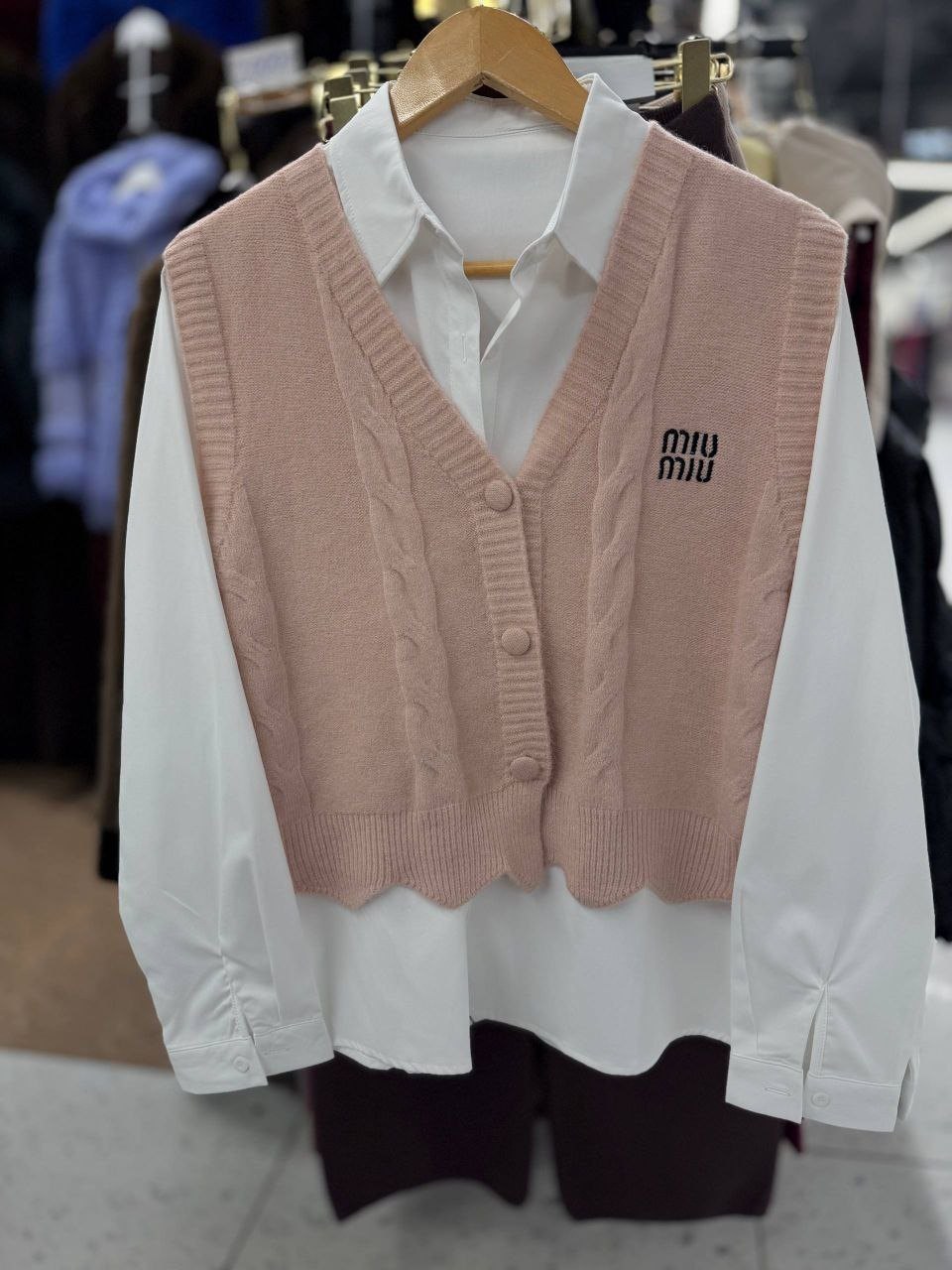 жилет женская вязаная,жилетка женская,жилет женский,вязаные жилеты,трикотажный жилет