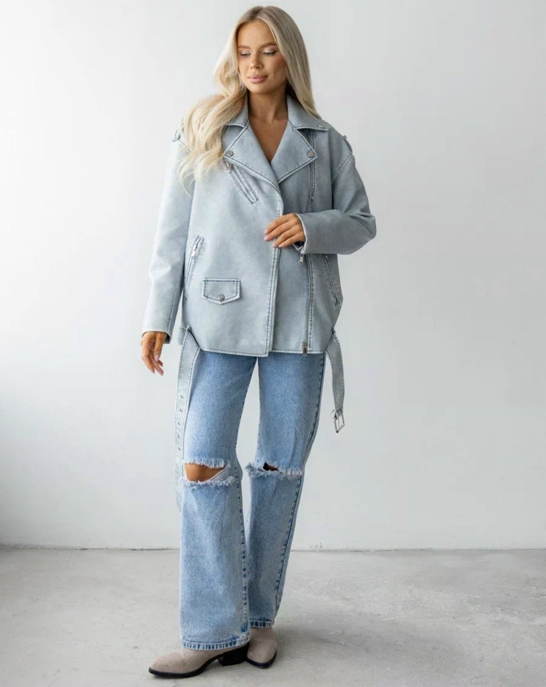 косуха винтажная оверсайз кожаная куртка голубая,куртка кожаная оверсайз,куртка женская голубая,косуха винтажная кожаная куртка оверсайз aftfbasic,стильная куртка косуха