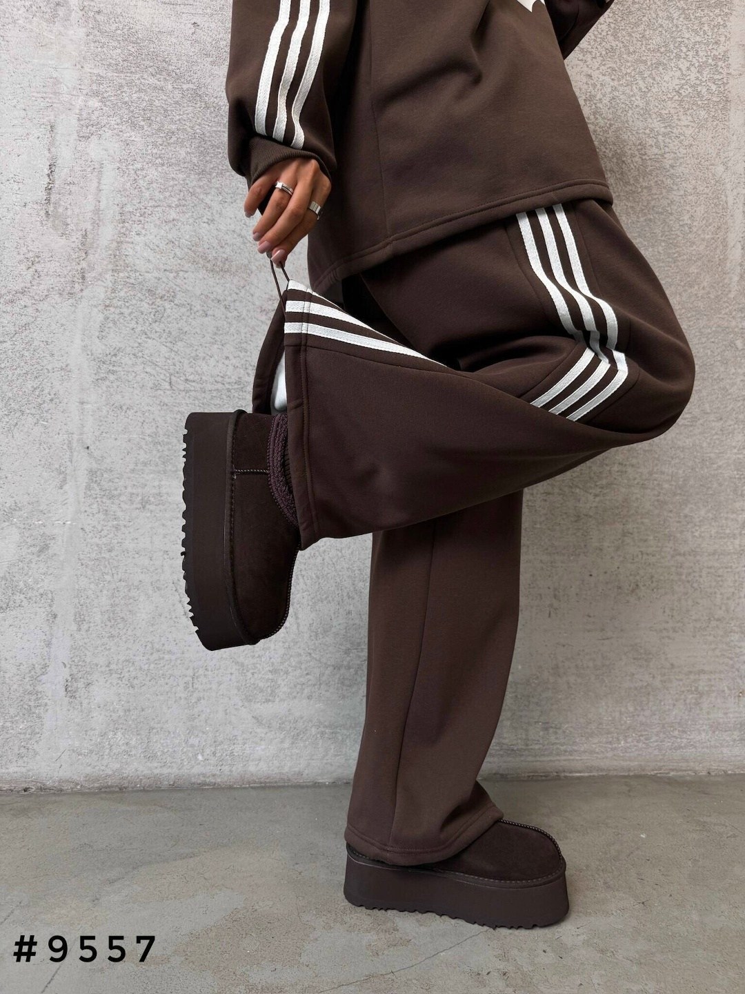 спортивный костюм женский adidas,женские костюмы спортивные,спортивные костюмы,костюмы адидас,костюм оверсайз