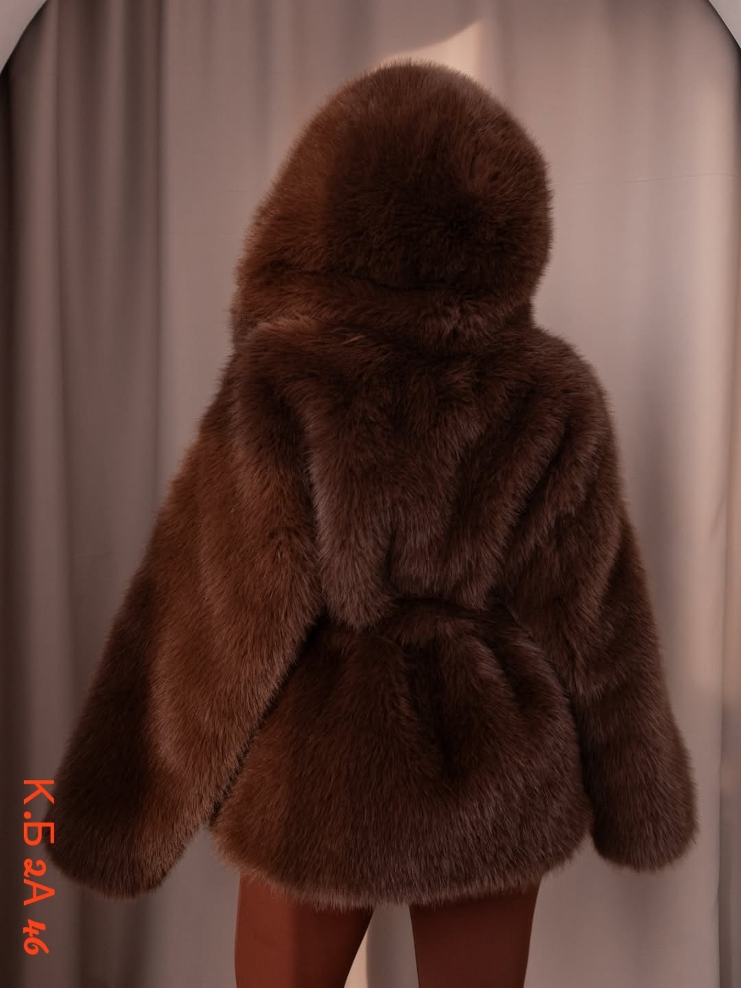 шуба,шуба из искусственного меха,искусственная шуба,шуба из эко меха,песец шуба