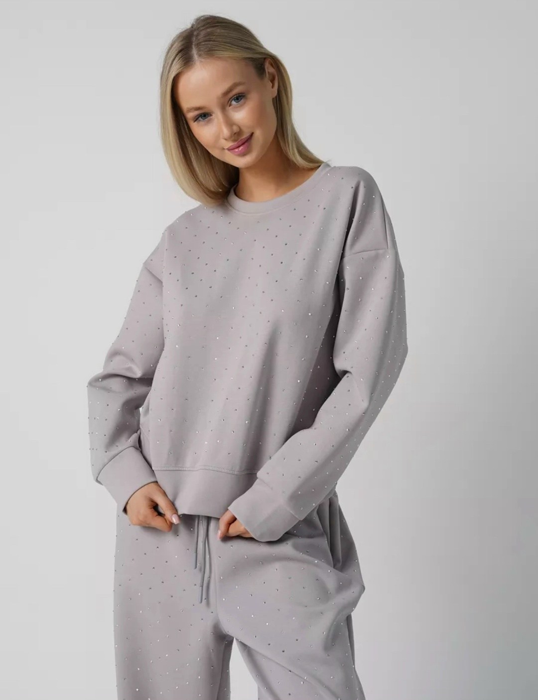 костюм со стразами,спортивные костюмы,свитшот женская,костюмы женские,костюм трикотажный женский