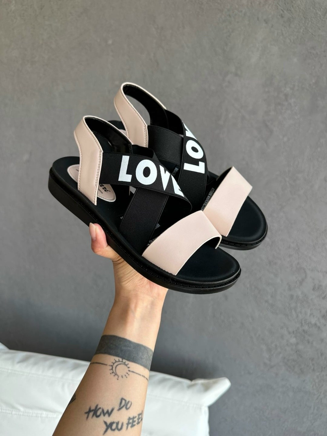 женские босоножки,женские летние босоножки,,босоножки стильные,босоножки араз