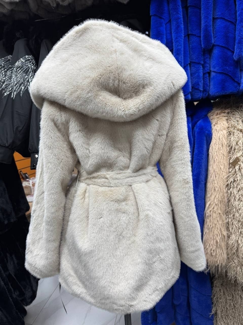 норковая шуба,шуба,норковая шуба с капюшоном,шуба с капюшоном,шуба из эко меха под норку