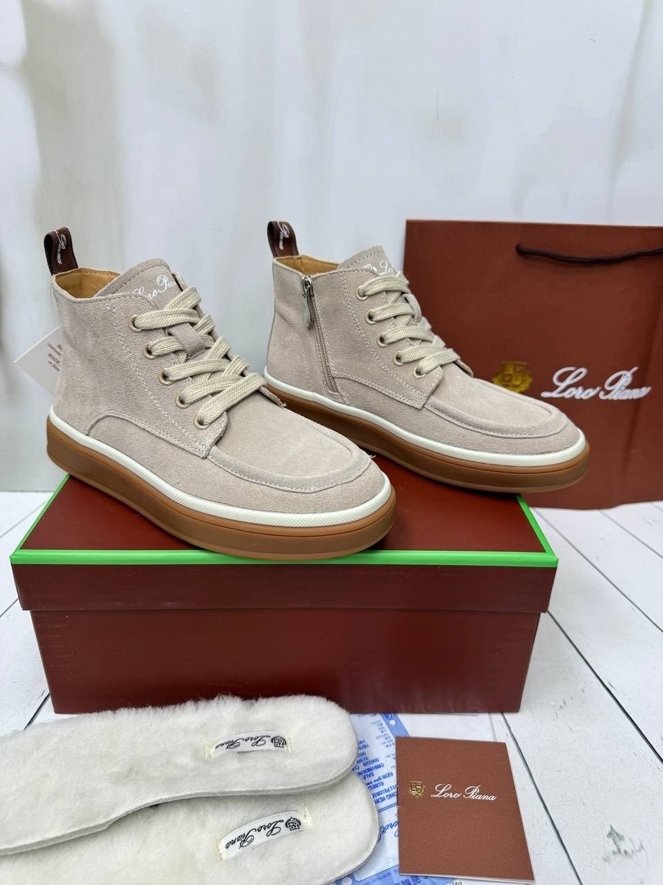 ,замшевые ботинки лоро пиано,ботинки из натуральной замши,замшевые ботинки,ботинки loro piana