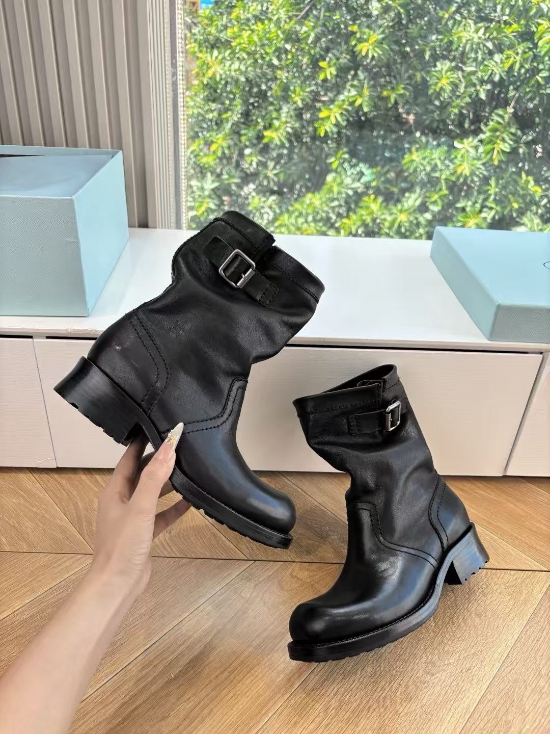 ,женские сапоги,короткие сапоги,женские кожаные сапоги,кожаные сапоги