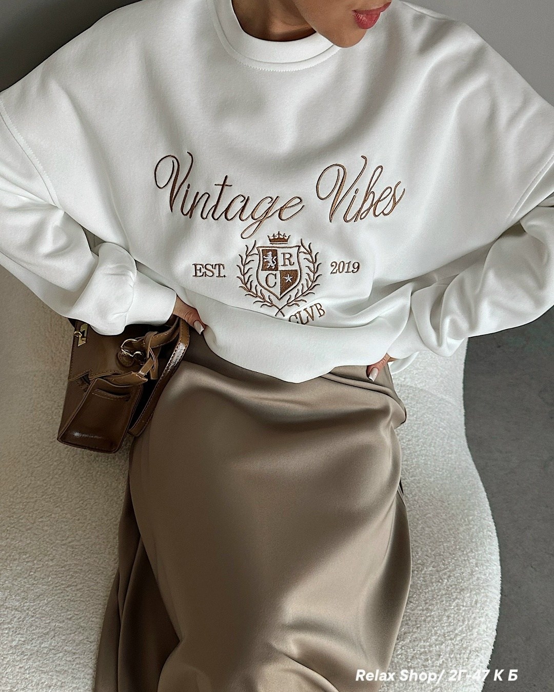 атласная юбка миди,юбка женская,миди юбка,свитшот и юбка,атласная юбка