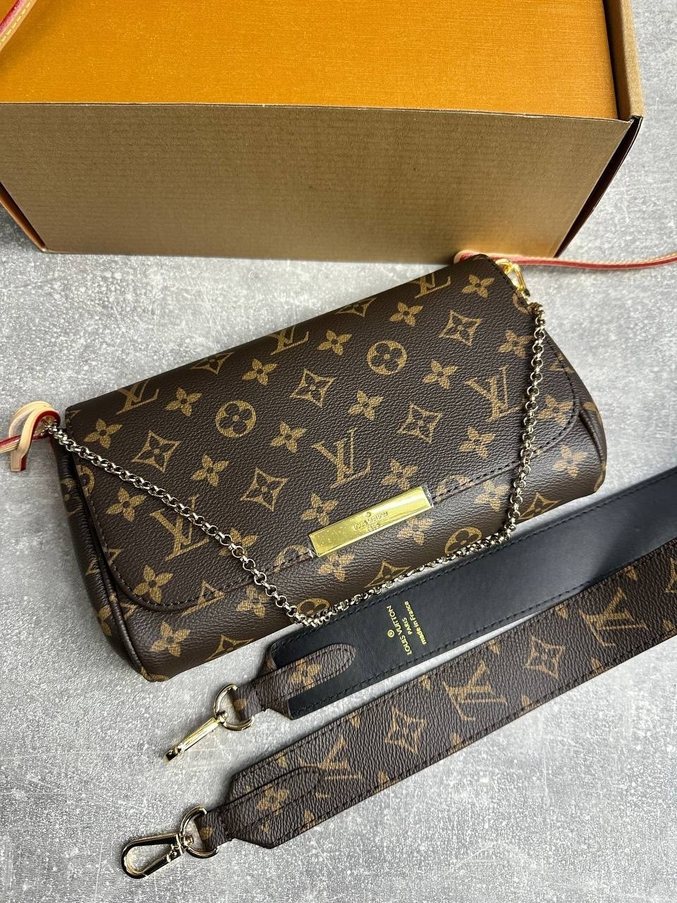 сумка louis vuitton,louis vuitton сумка на плечо,сумка женская louis vuitton,клатч луи виттон,клатчи луи виттон