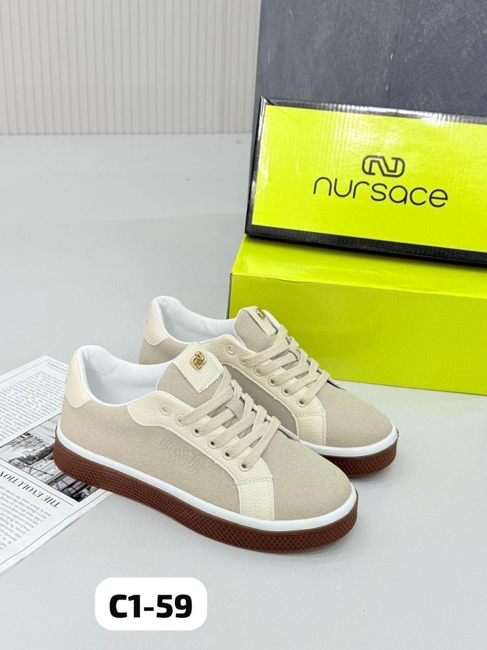 ,кеды женски,женские кроссовки,женская ,чёрные кеды с белой подошвой женские