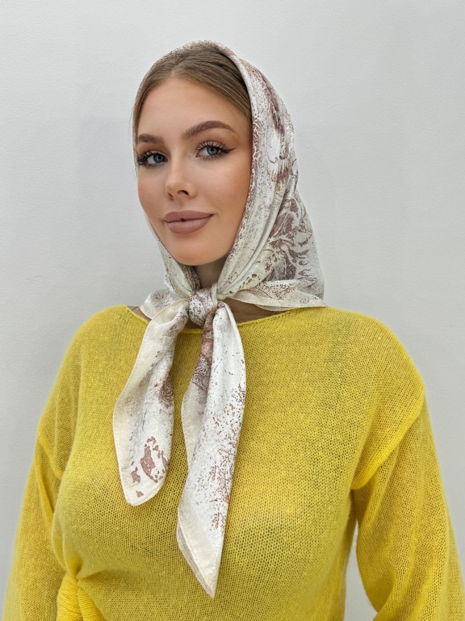 шелковый платок на голову и шею,платок,платки шелковые,платки женские,платок палантин