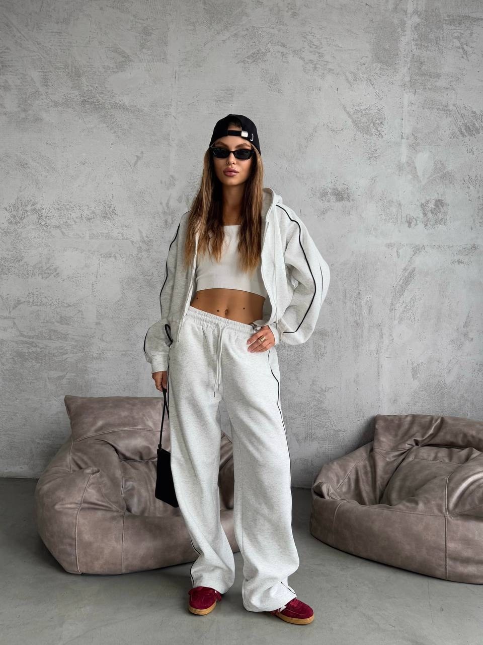 стильные костюмы,спортивные костюмы женские,спортивные костюм,костюм белый,женские костюмы
