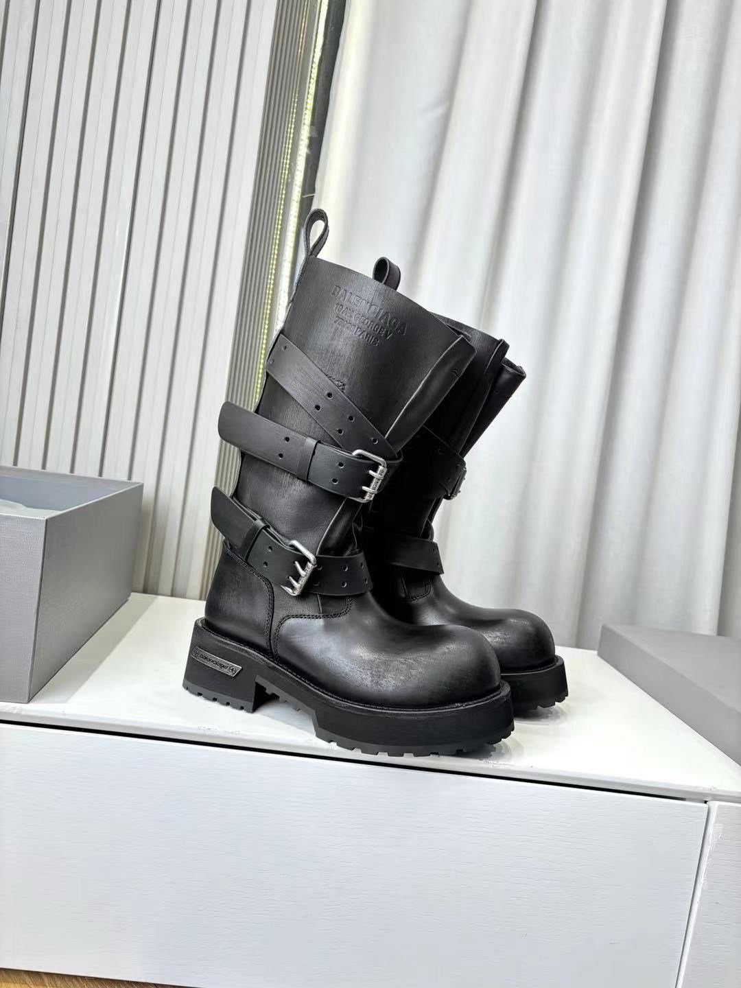 ,сапоги,женская ,короткие сапоги,сапоги мужские bulldozer выше колена черный balenciaga