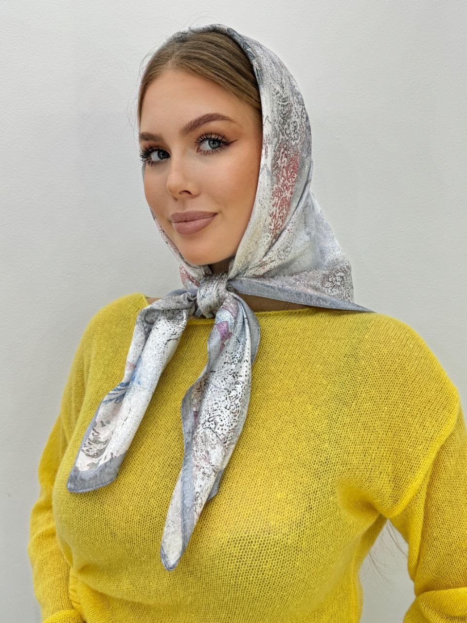 шелковый платок на голову и шею,платок,платки шелковые,платки женские,платок палантин