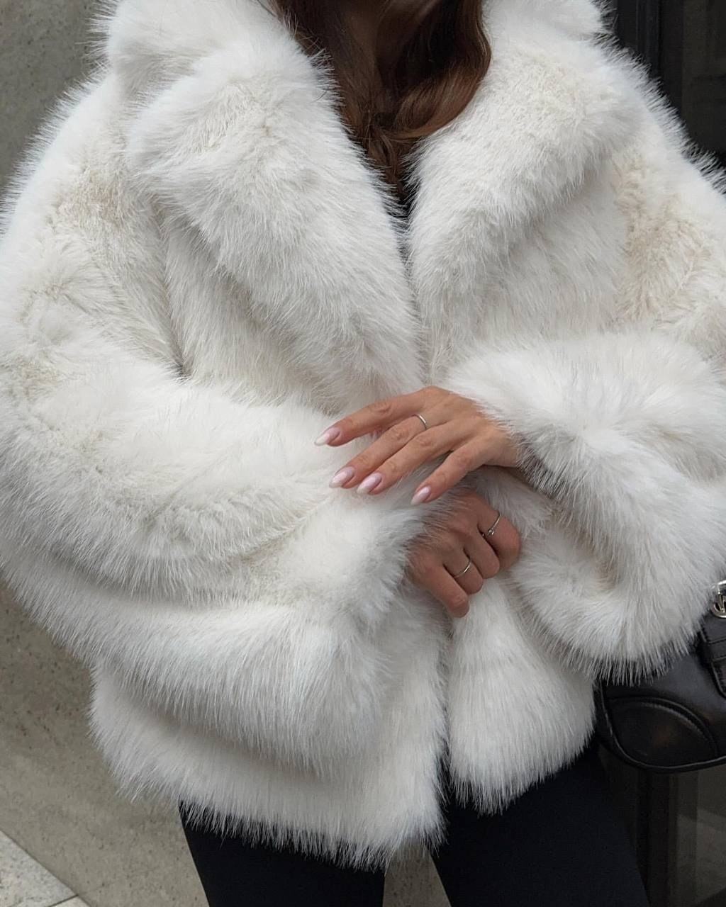 шубка,шуба мех искусственный,шуба из эко меха,экошуба автоледи песец светлая,шубка женская короткая белая