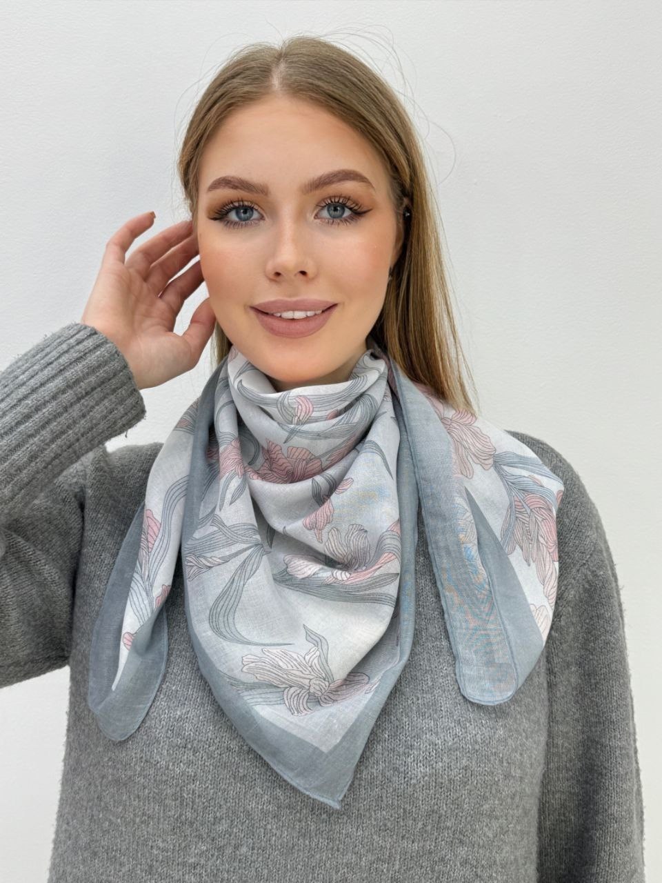 шелковый платок,женские платки,платки шелковый на голову и шею,платок шелковый на шею на голову женский,платки шарф