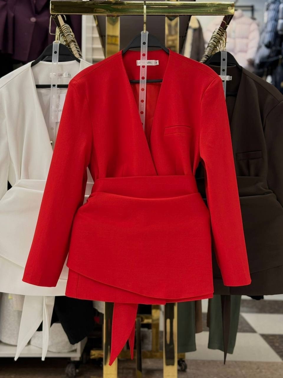 женский костюм,жакет,,жакет белого цвета,женский пиджак