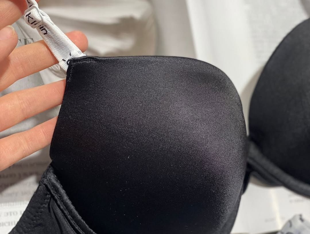 комплект женского нижнего белья,комплект нижнего белья,комплекты белье,женские комплекты белья,комплект нижнего белья calvin klein