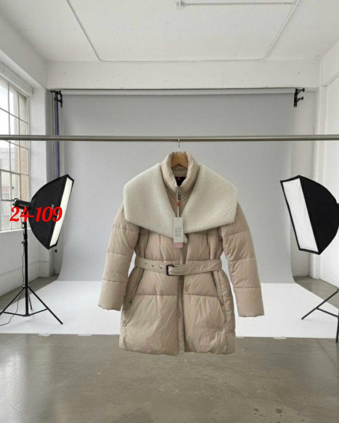 женский пуховик loro piana,зимние женские пуховики,куртка женская зимняя,пуховик бежевый,зимние куртки и пуховики