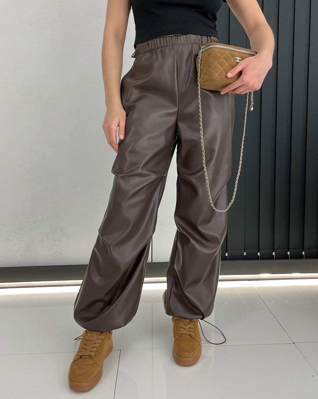 брюки палаццо из экокожи,брюки палаццо экокожа,брюки прямые,брюки палаццо,широкие брюки