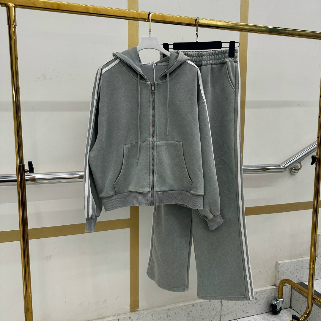 велюровый костюм,велюровый спортивный костюм,костюм женский спортивный,спортивный костюм,женский костюм