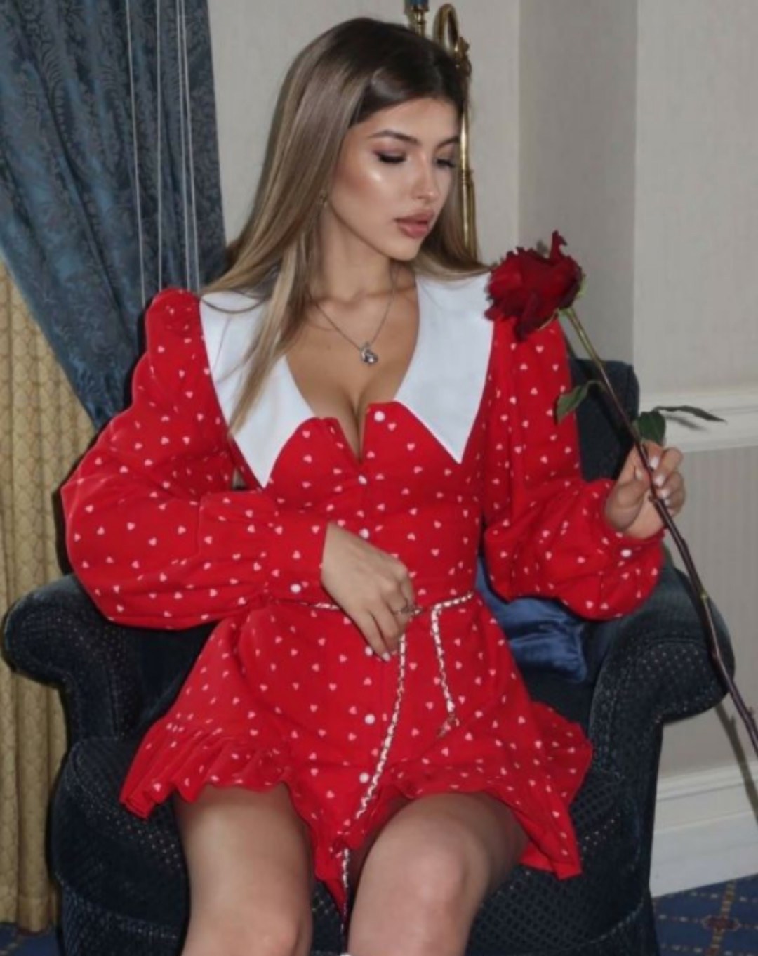 платье с пышными рукавами,женское платье мини,стильное платье мини,красное платье женское,костюм с юбкой