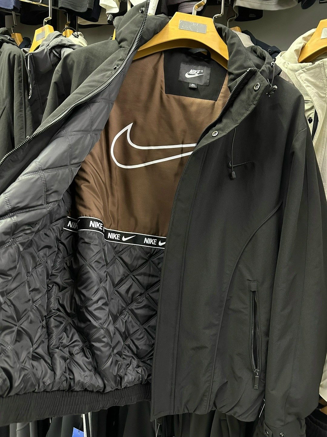 демисезонная куртка,куртка мужская,куртка спортивная,куртка,легкая куртка