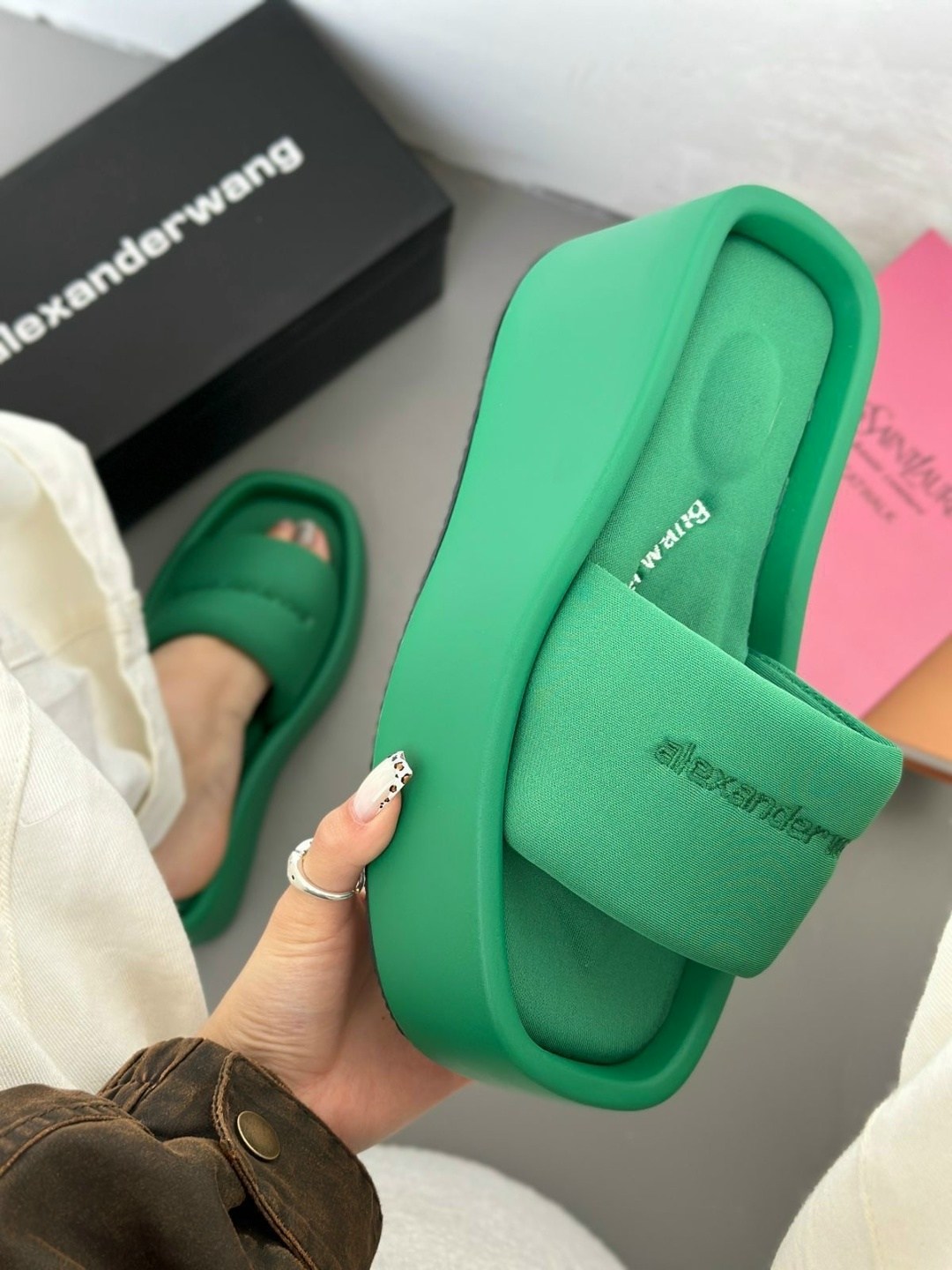 ,шлепанцы женские,модные шлепанцы,женские босоножки,шлепанцы женские на платформе