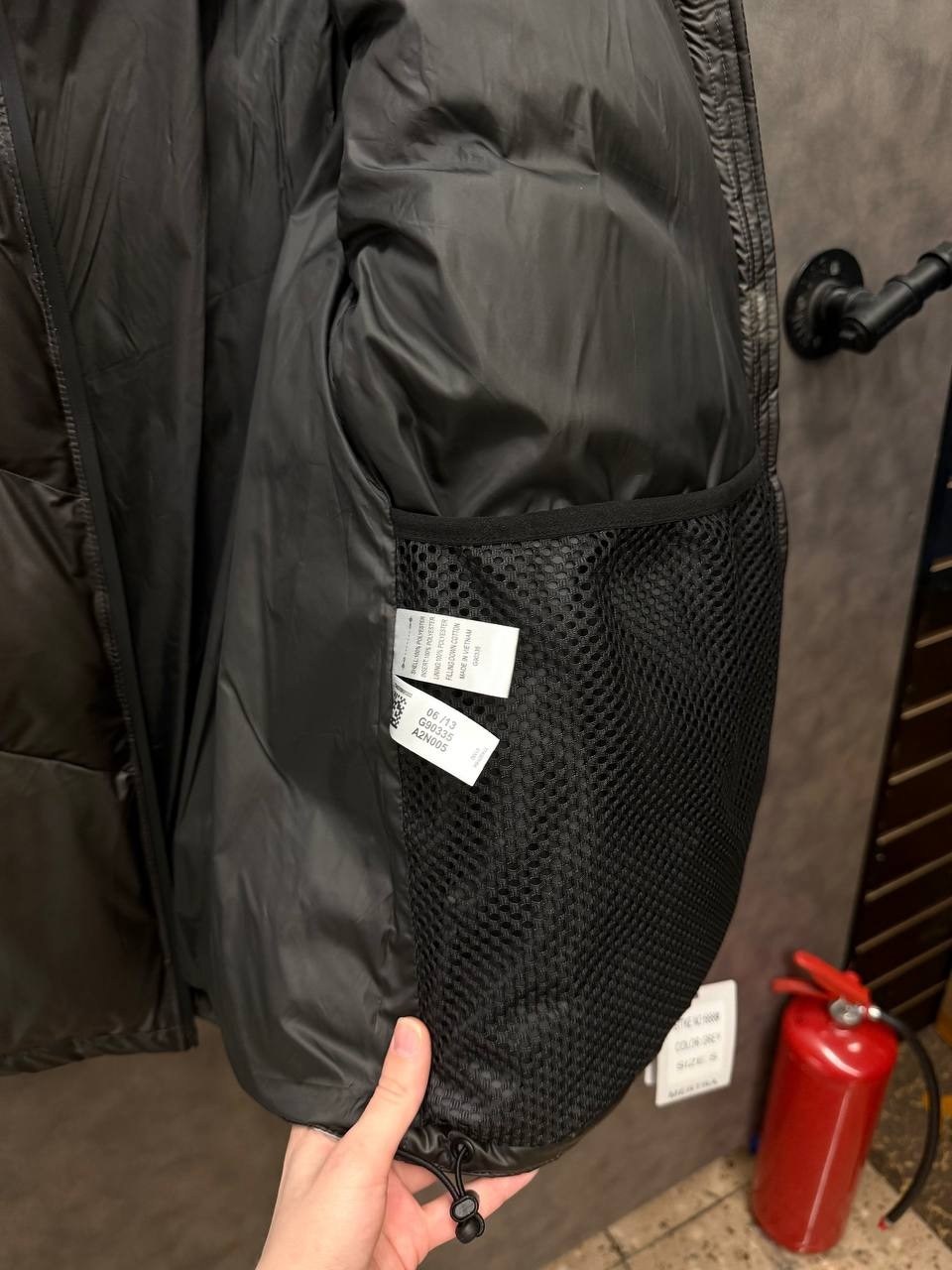 пуховик burberry,пуховик moncler,пуховик canada goose,мужской пуховик moncler,пуховик