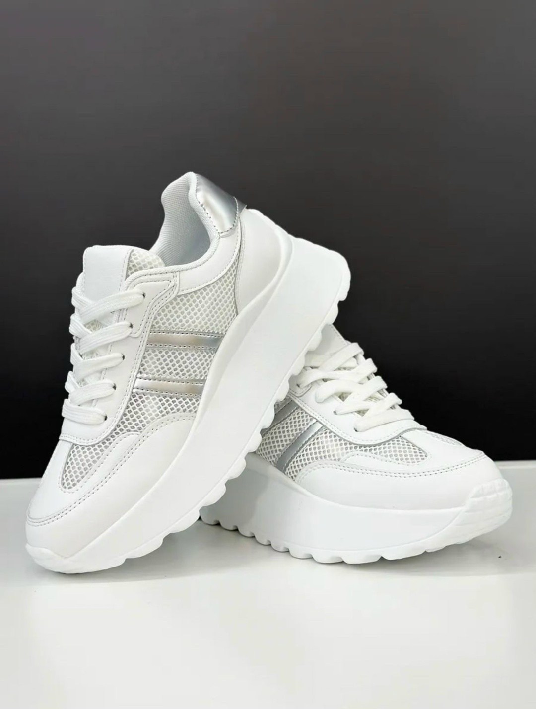 ,женские кроссовки,кроссовки женские белые,белые кроссовки,кроссовки женские летние