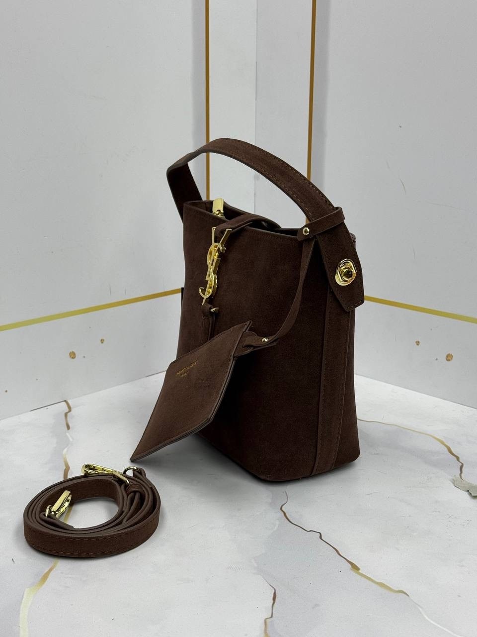 замшевая сумка yves saint laurent 32x25 см,женская замшевая сумка yves saint laurent 37x29 см,сумка yves saint laurent ysl замшевая love bag,сумка saint laurent женская на плечо замшевая,yves saint la