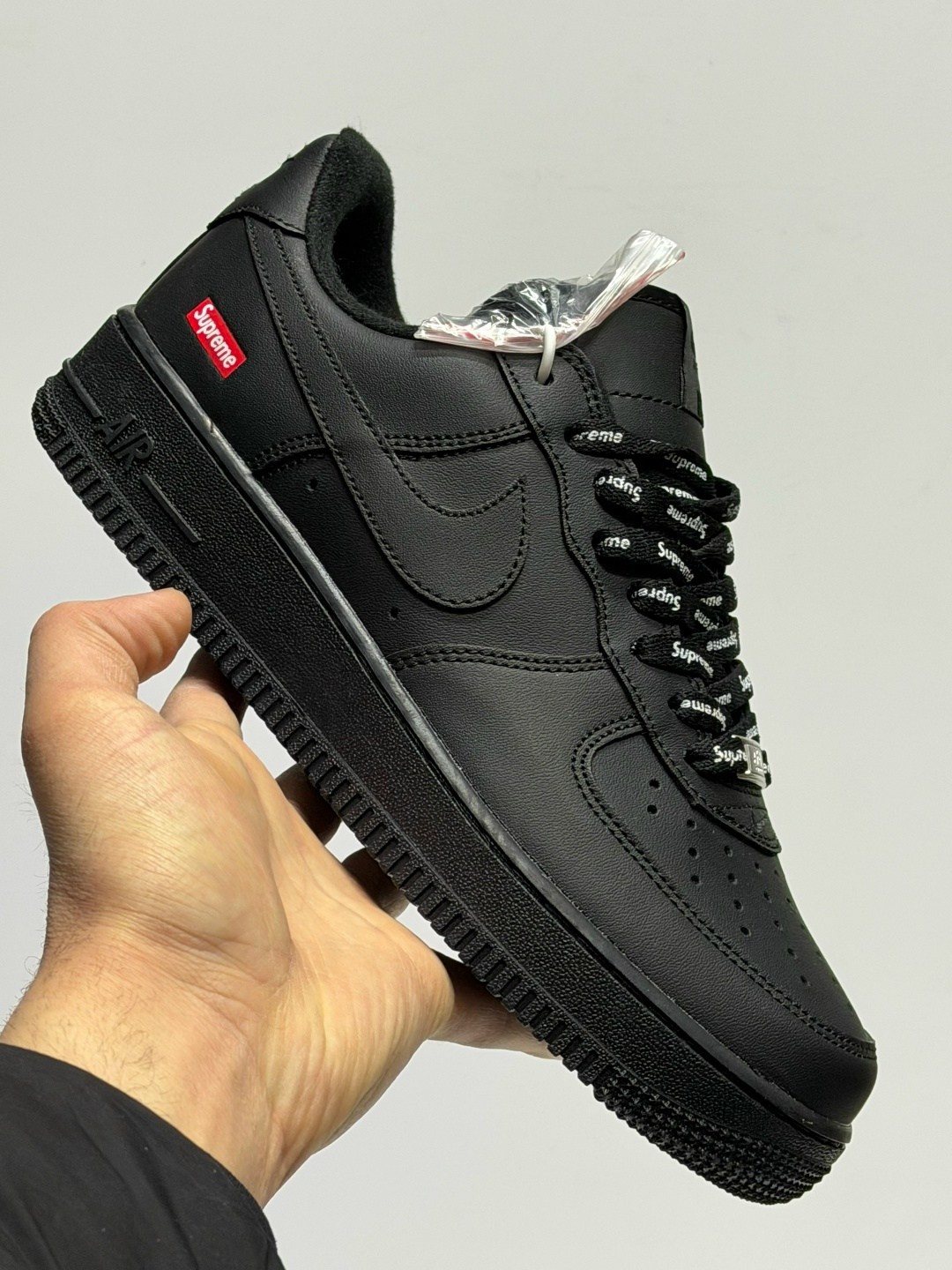 nike air force 1 low supreme black,кросcовки nike air force 1,кроссовки nike air force 1 supreme,nike air force 1 supreme,nike air force 1 low